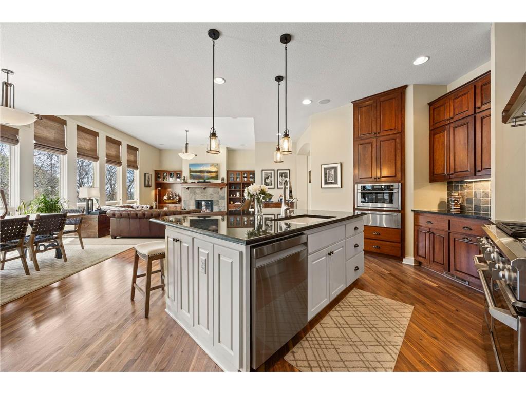 2020 Edgewood Court Chanhassen MN 55317 7046106 image34