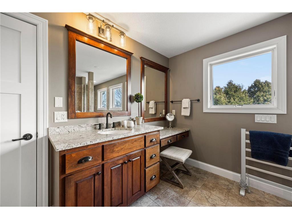 2020 Edgewood Court Chanhassen MN 55317 7046106 image55