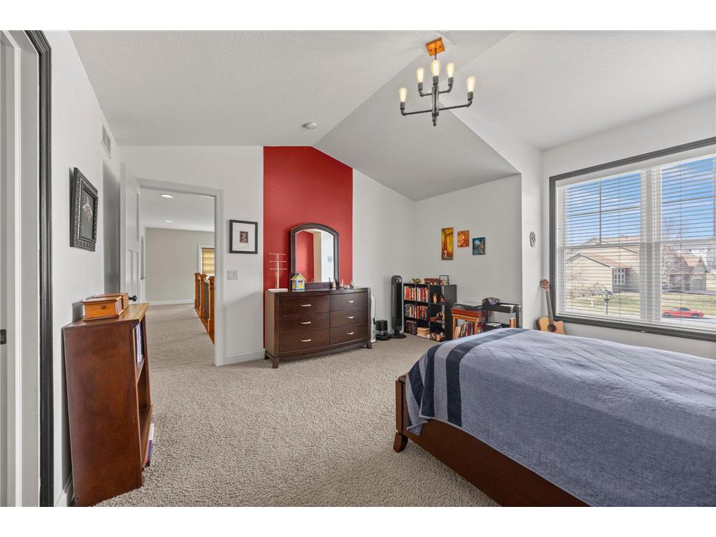 2020 Edgewood Court Chanhassen MN 55317 7046106 image63