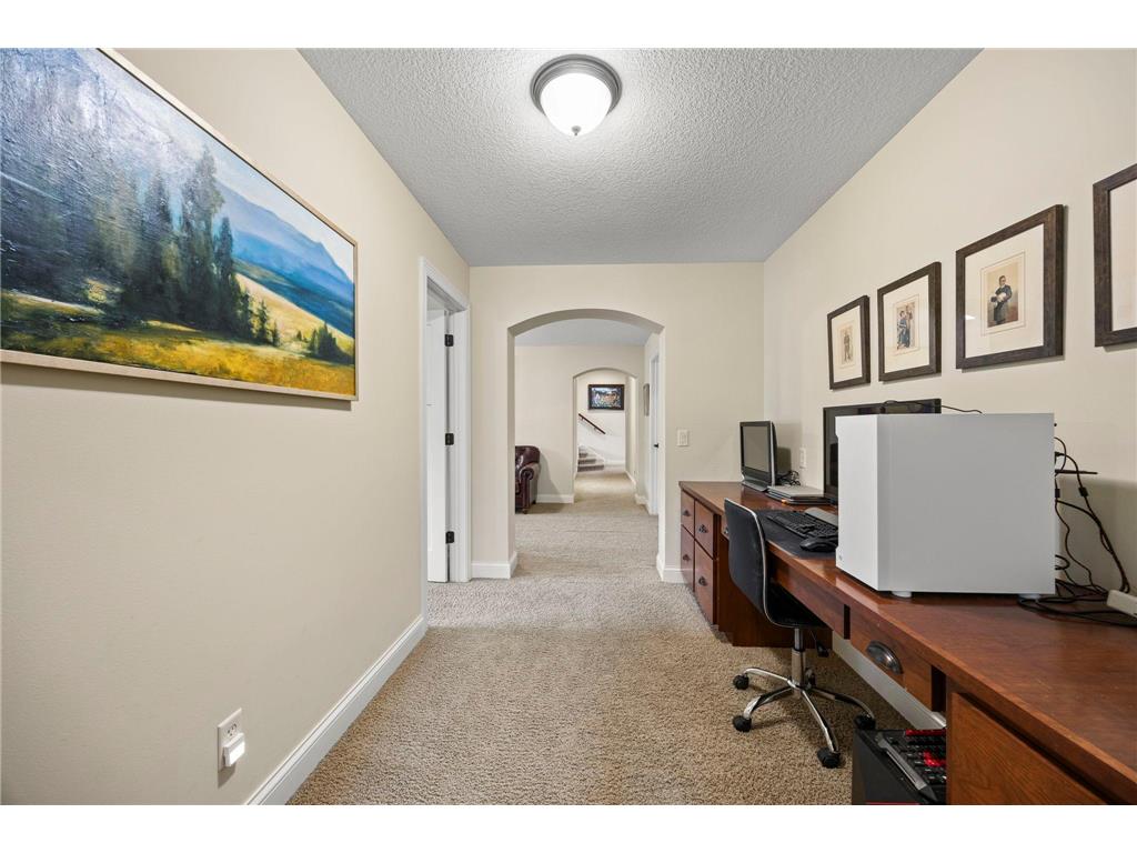 2020 Edgewood Court Chanhassen MN 55317 7046106 image68