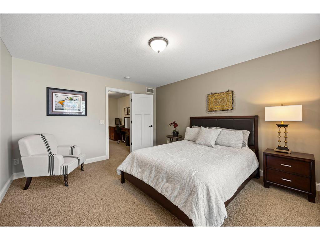 2020 Edgewood Court Chanhassen MN 55317 7046106 image76