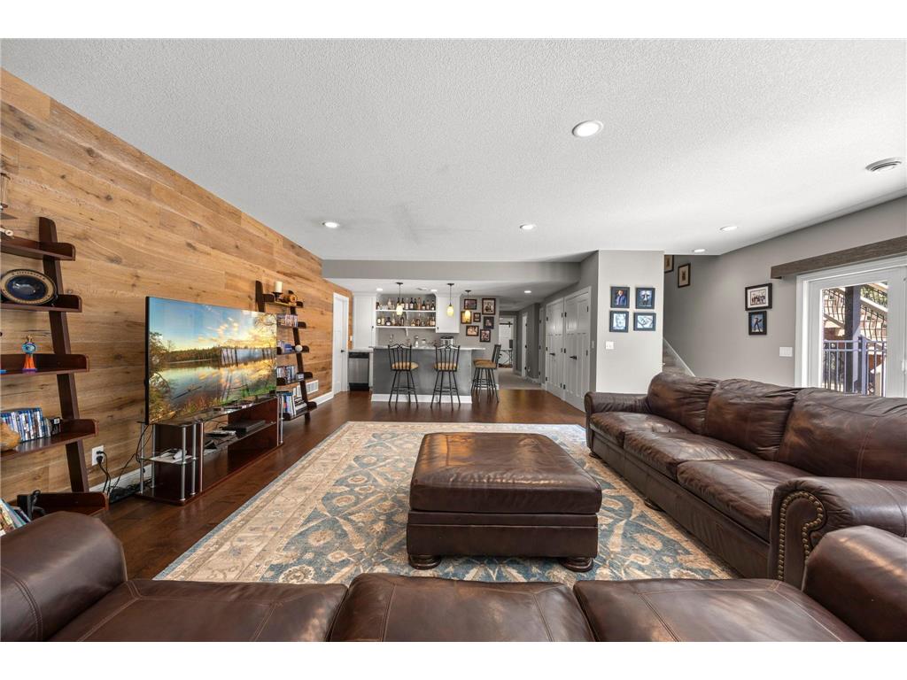 2020 Edgewood Court Chanhassen MN 55317 7046106 image81