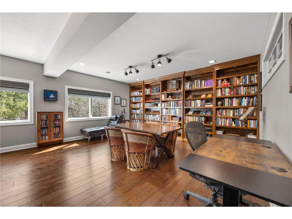 2020 Edgewood Court Chanhassen MN 55317 7046106 image85