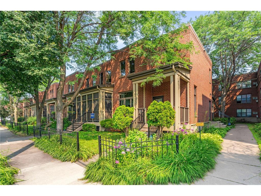 2020 S 6th Street Minneapolis MN 55454 6750653 image1