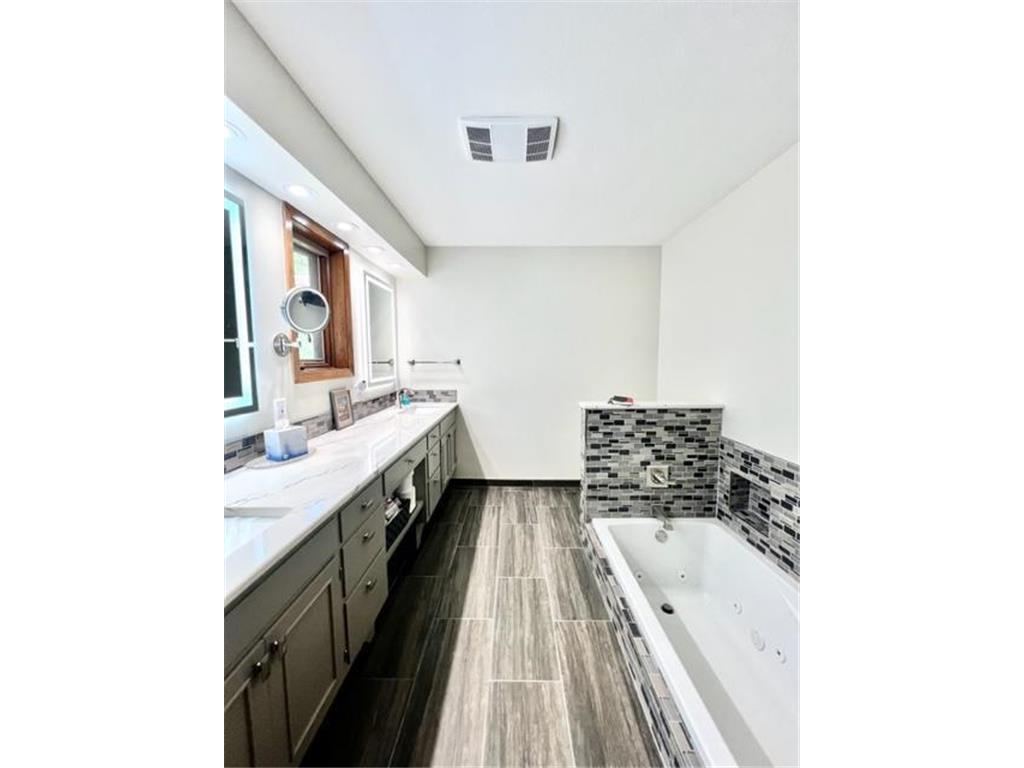 2020 Vision Lane Redwood Falls MN 56283 6607890 image60