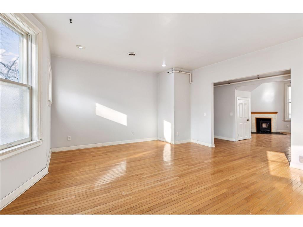 2021 3rd Avenue S Minneapolis MN 55404 6822966 image11