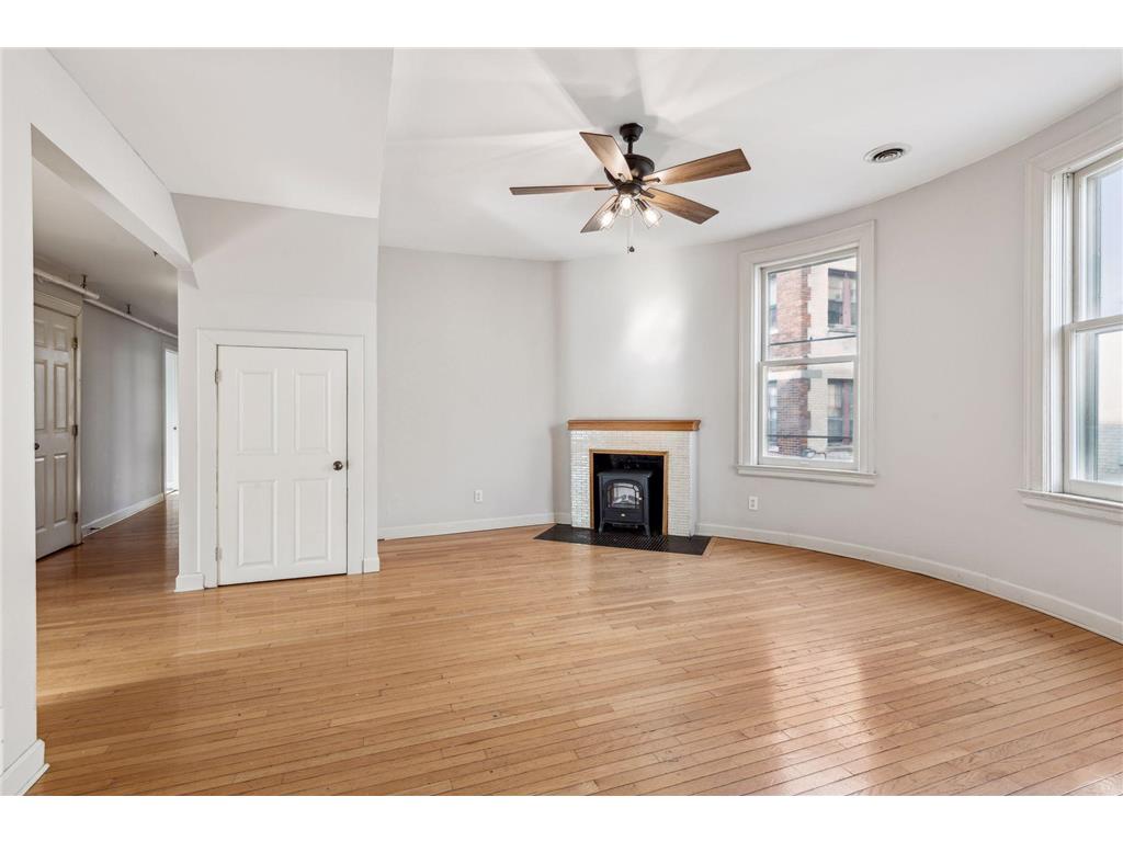 2021 3rd Avenue S Minneapolis MN 55404 6822966 image6