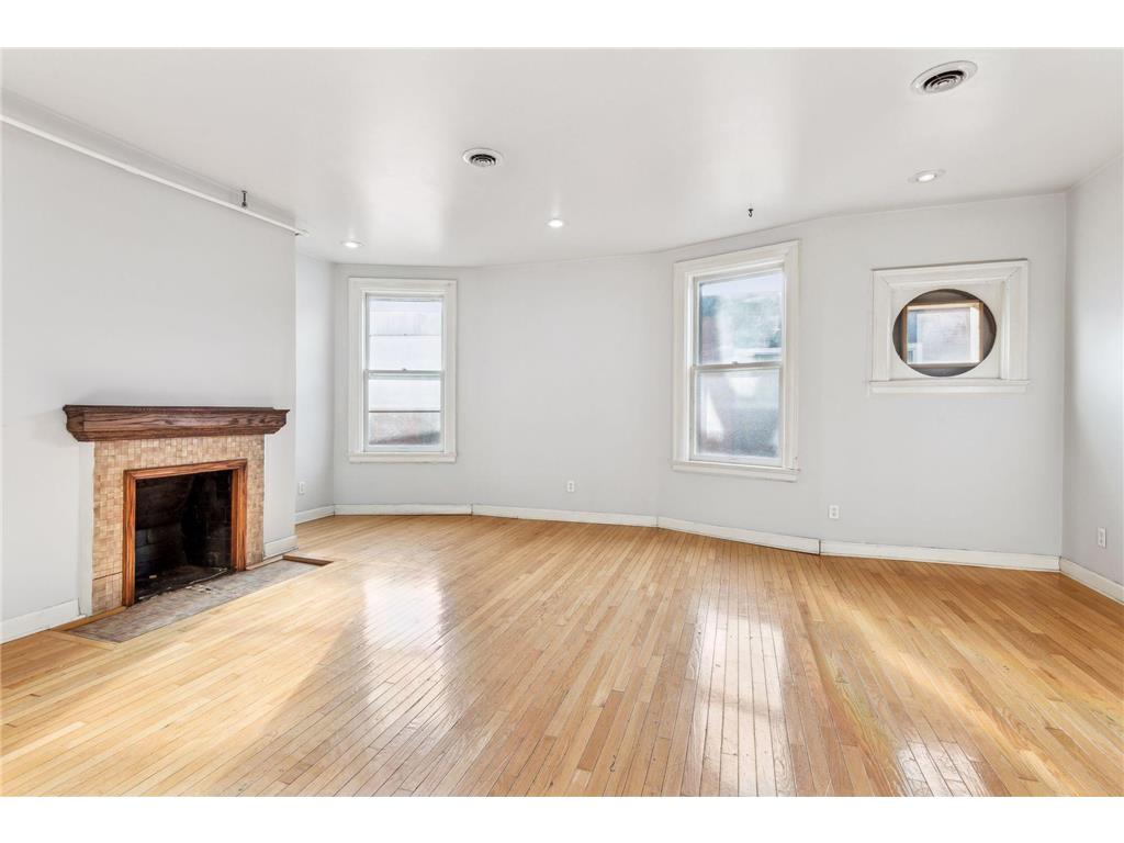 2021 3rd Avenue S Minneapolis MN 55404 6822966 image9