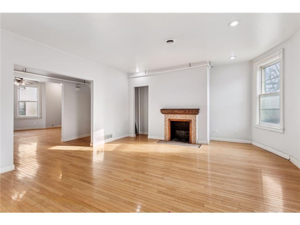 2021 3rd Avenue S Minneapolis MN 55404 7071556 image10