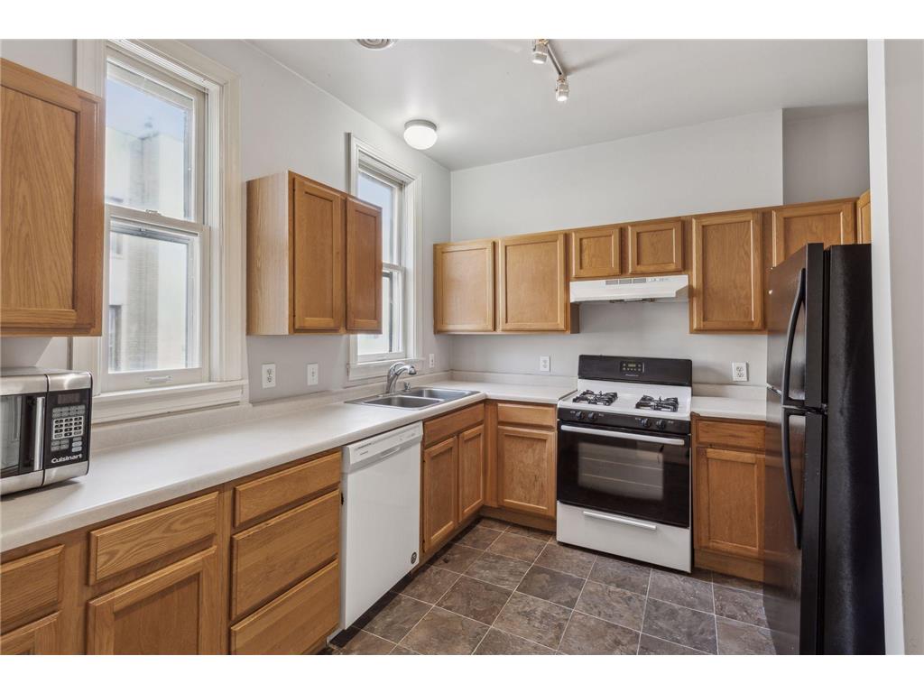 2021 3rd Avenue S Minneapolis MN 55404 7071556 image12