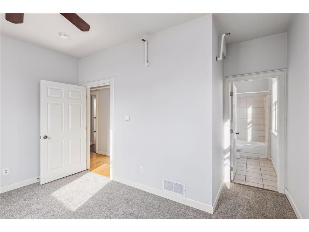 2021 3rd Avenue S Minneapolis MN 55404 7071556 image16