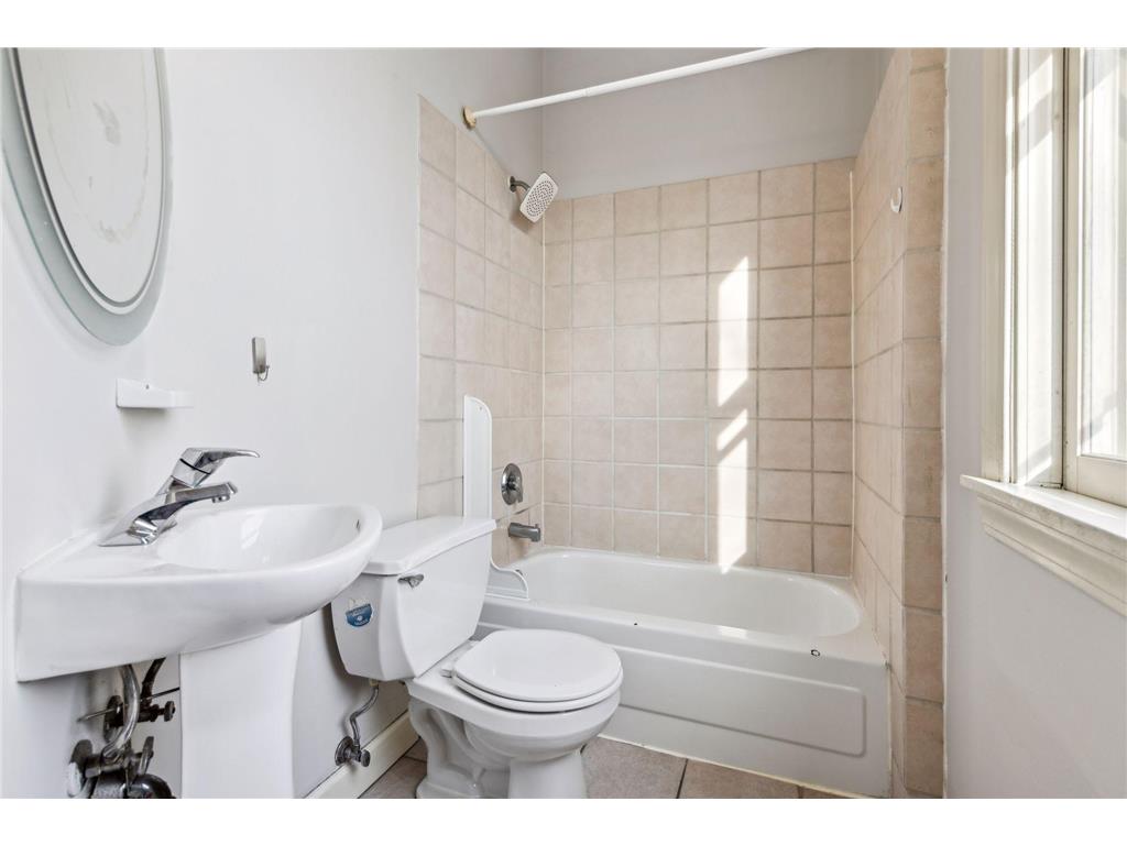 2021 3rd Avenue S Minneapolis MN 55404 7071556 image17