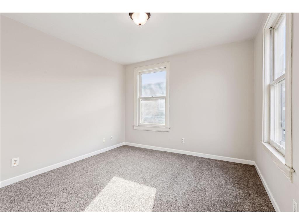 2021 3rd Avenue S Minneapolis MN 55404 7071556 image20