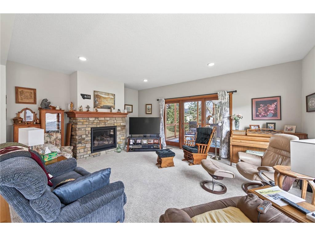 2021 Goodview Avenue N Oakdale MN 55128 6815605 image8