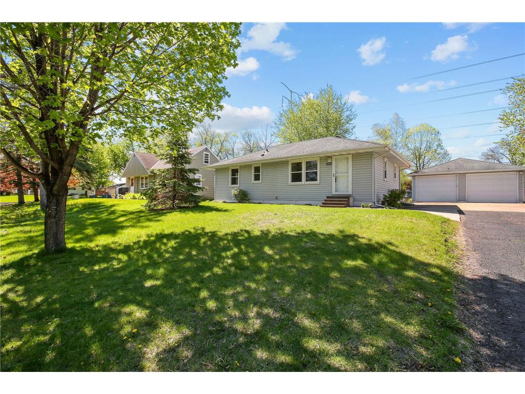 2021 Longview Drive, New Brighton, MN, 55112 MLS 6138131 Edina Realty