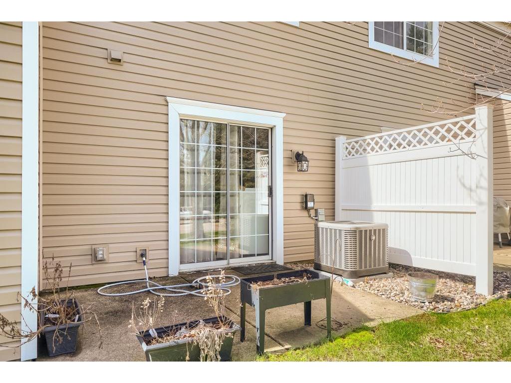2021 Southcross Drive W #105 Burnsville MN 55306 7023887 image11
