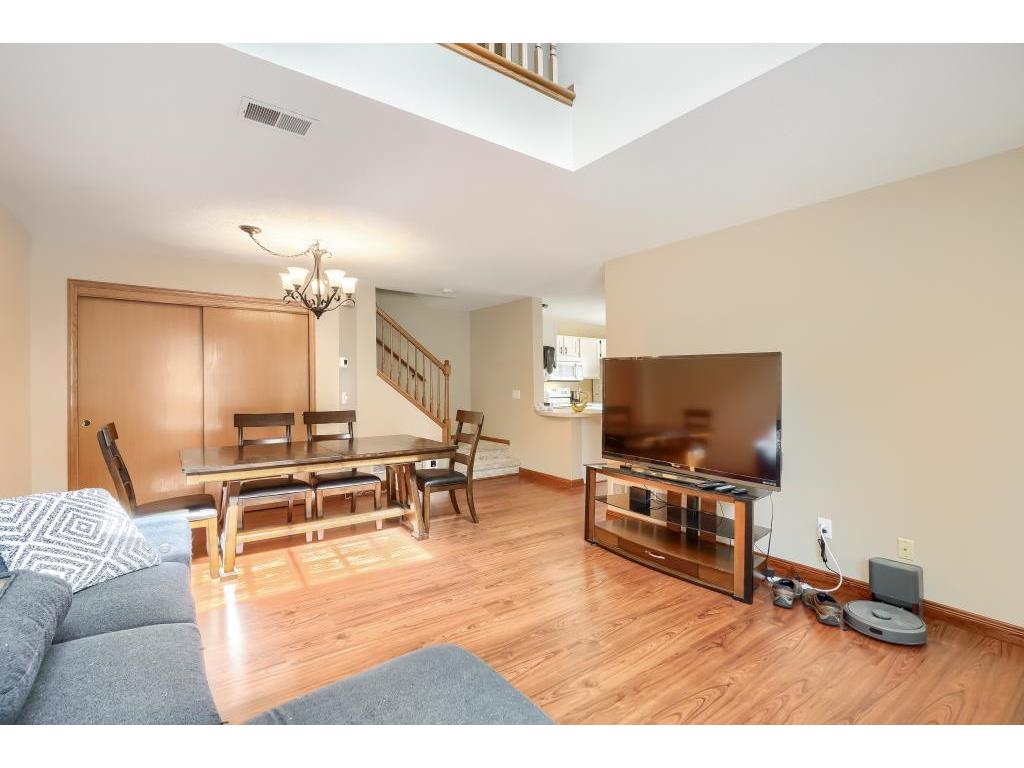 2021 Southcross Drive W #105 Burnsville MN 55306 7023887 image3