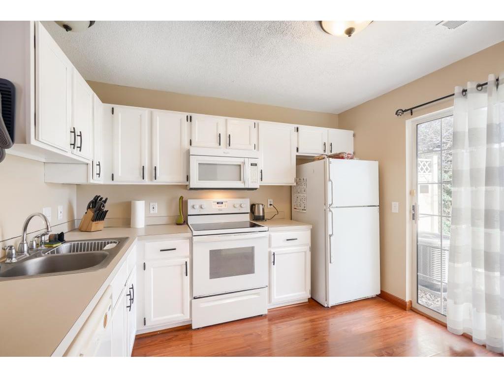 2021 Southcross Drive W #105 Burnsville MN 55306 7023887 image5
