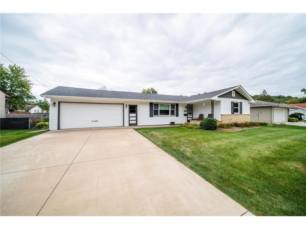 2021 Twin Bluff Rd Red Wing MN 55066 6608407 image1