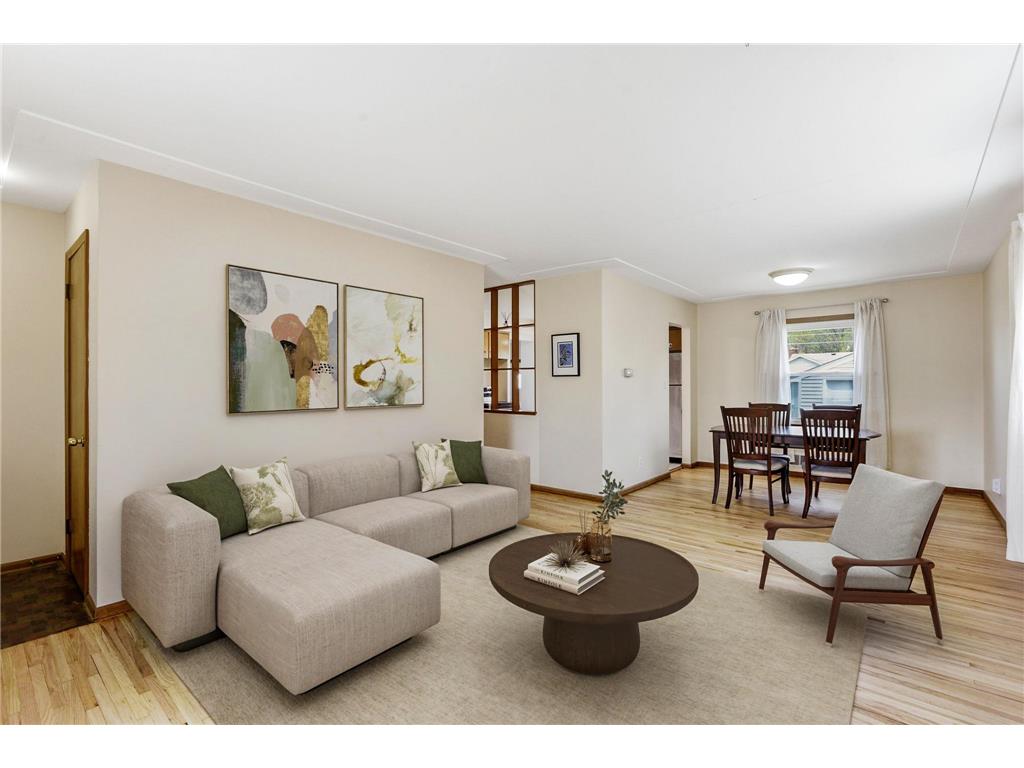2021 Worcester Avenue Saint Paul MN 55116 7074932 image1