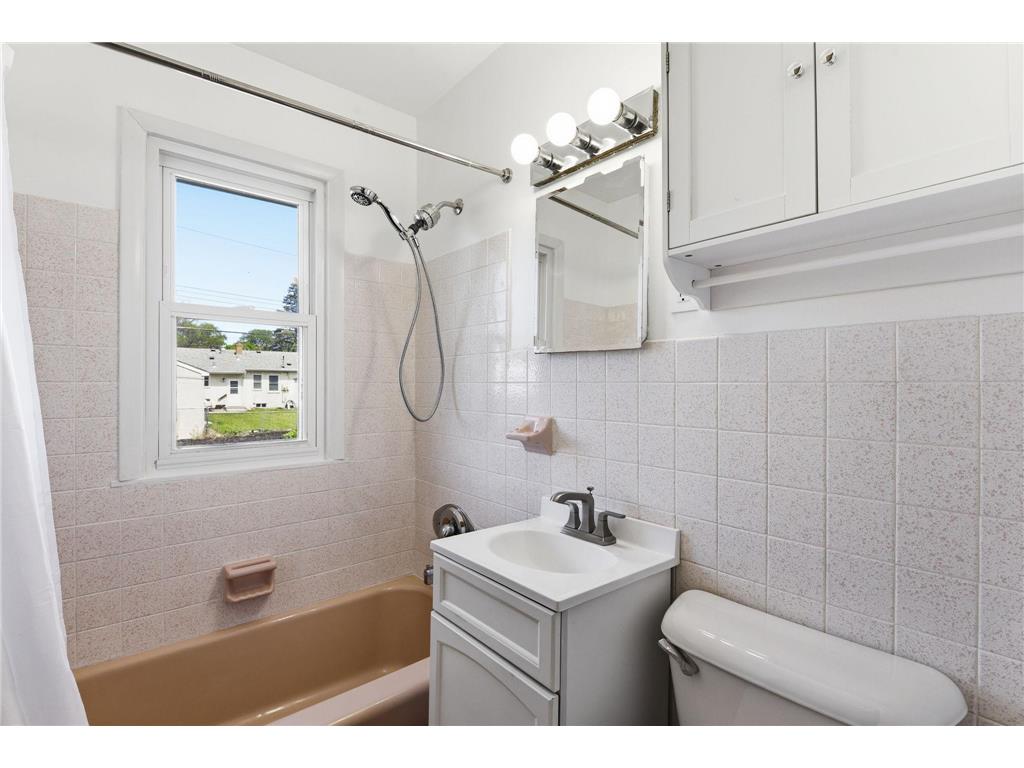 2021 Worcester Avenue Saint Paul MN 55116 7074932 image18