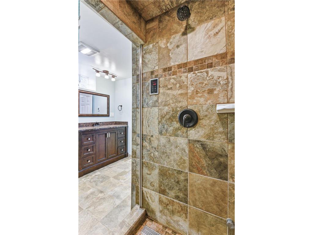 2021 Worcester Avenue Saint Paul MN 55116 7074932 image27
