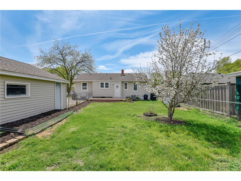 2021 Worcester Avenue Saint Paul MN 55116 7074932 image32