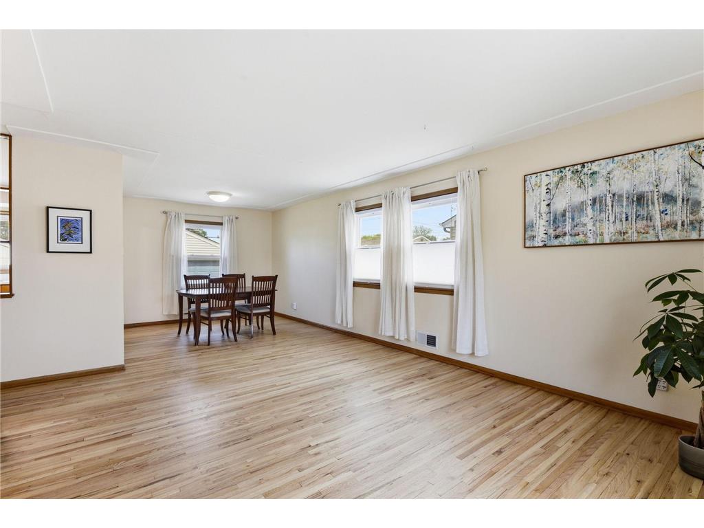 2021 Worcester Avenue Saint Paul MN 55116 7074932 image6