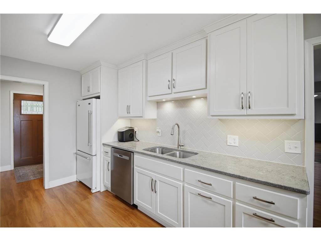 2022 Grand Avenue Albert Lea MN 56007 7092367 image5