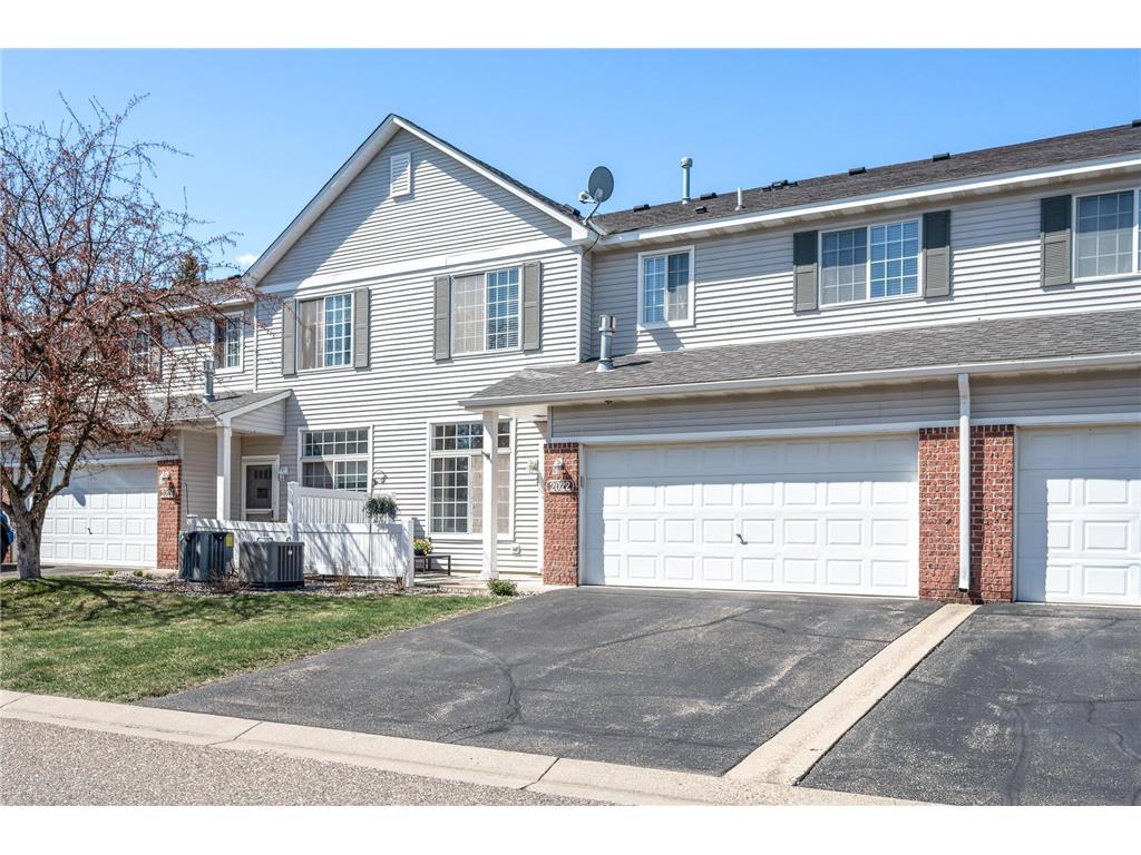 2022 Mockingbird Avenue Shakopee MN 55379 6502947 image1