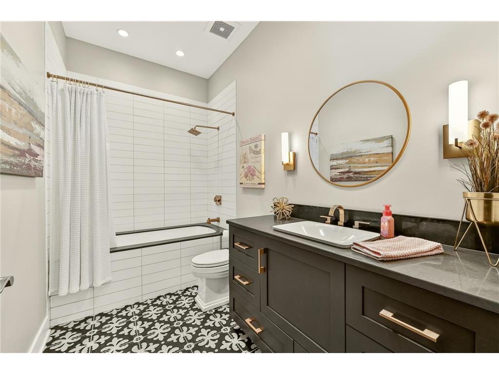 2022 Shannon Oaks Boulevard NE Rochester MN 55906 7089003 image32