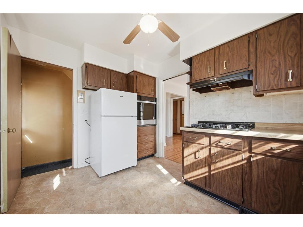 2022 Sheridan Avenue N Minneapolis MN 55411 7055575 image16