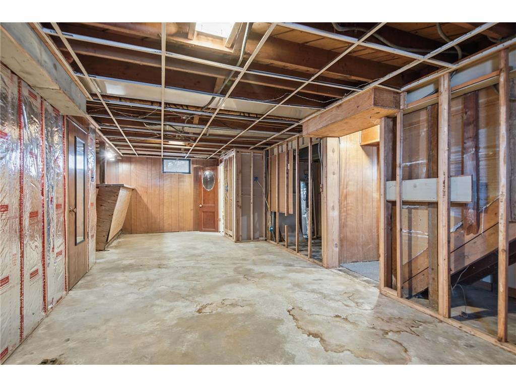 2022 Sheridan Avenue N Minneapolis MN 55411 7055575 image26