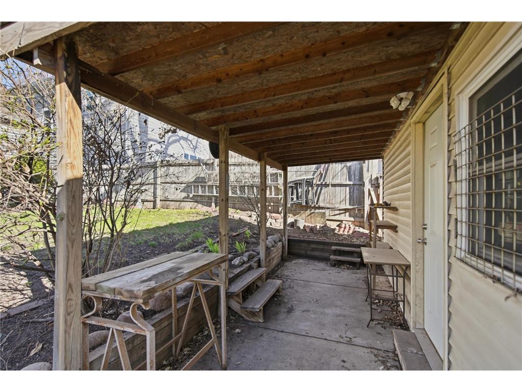 2022 Sheridan Avenue N Minneapolis MN 55411 7055575 image8