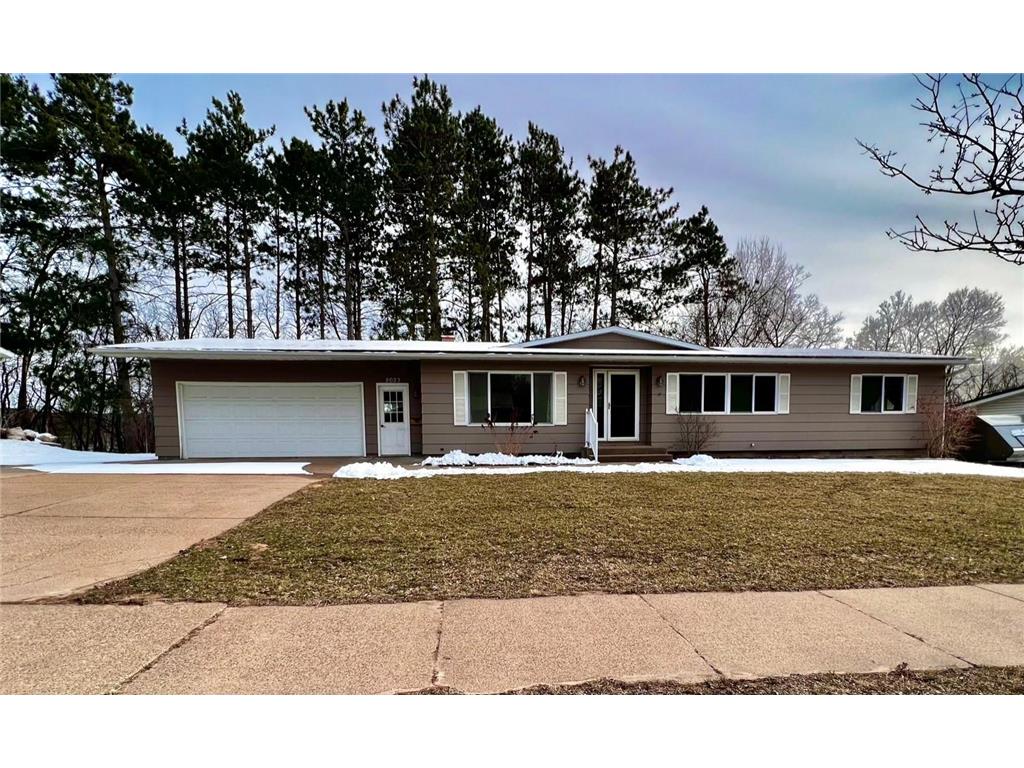 2023 Moholt Drive Eau Claire WI 54703 6509782 image1
