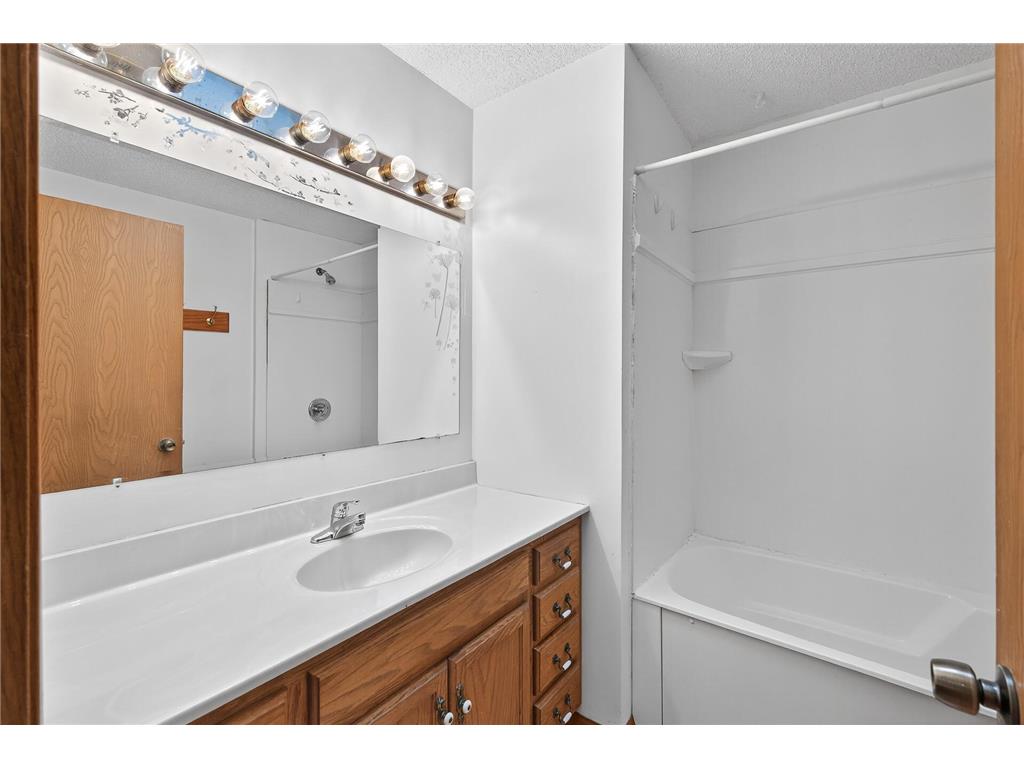 2023 Parkside Drive Saint Paul MN 55119 7011391 image6