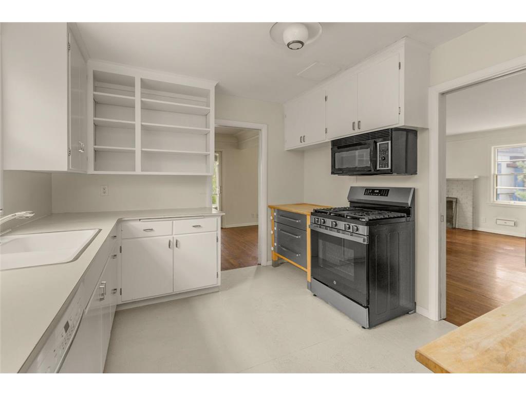2024 Cedar Lake Parkway Minneapolis MN 55416 - Cedar 7039052 image14