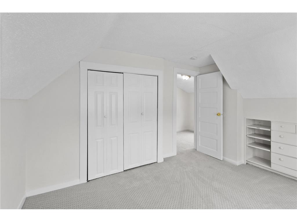 2024 Queen Avenue N Minneapolis MN 55411 7010261 image15