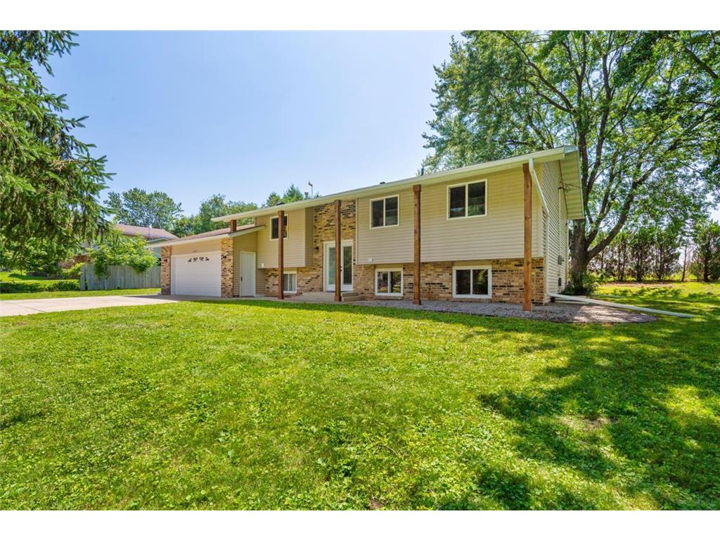 2025 Edgewood Drive Owatonna MN 55060 6756234 image1