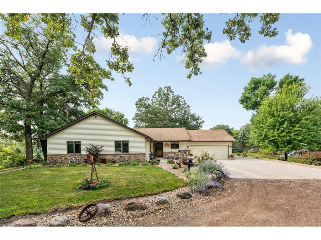 20255 Laredo Avenue Lakeville MN 55044 6412688 image1