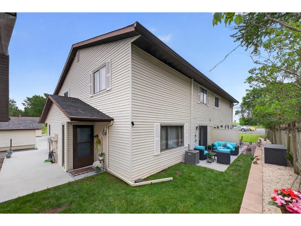 2026 31st Place NW #2 Rochester MN 55901 7087136 image1