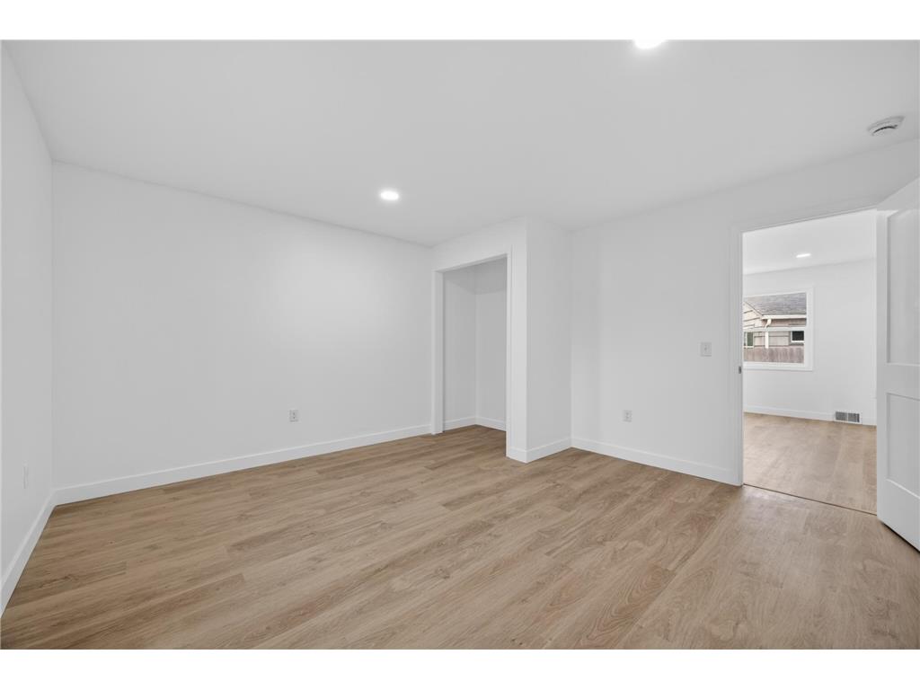 2026 Ames Avenue E Saint Paul MN 55119 7057279 image14
