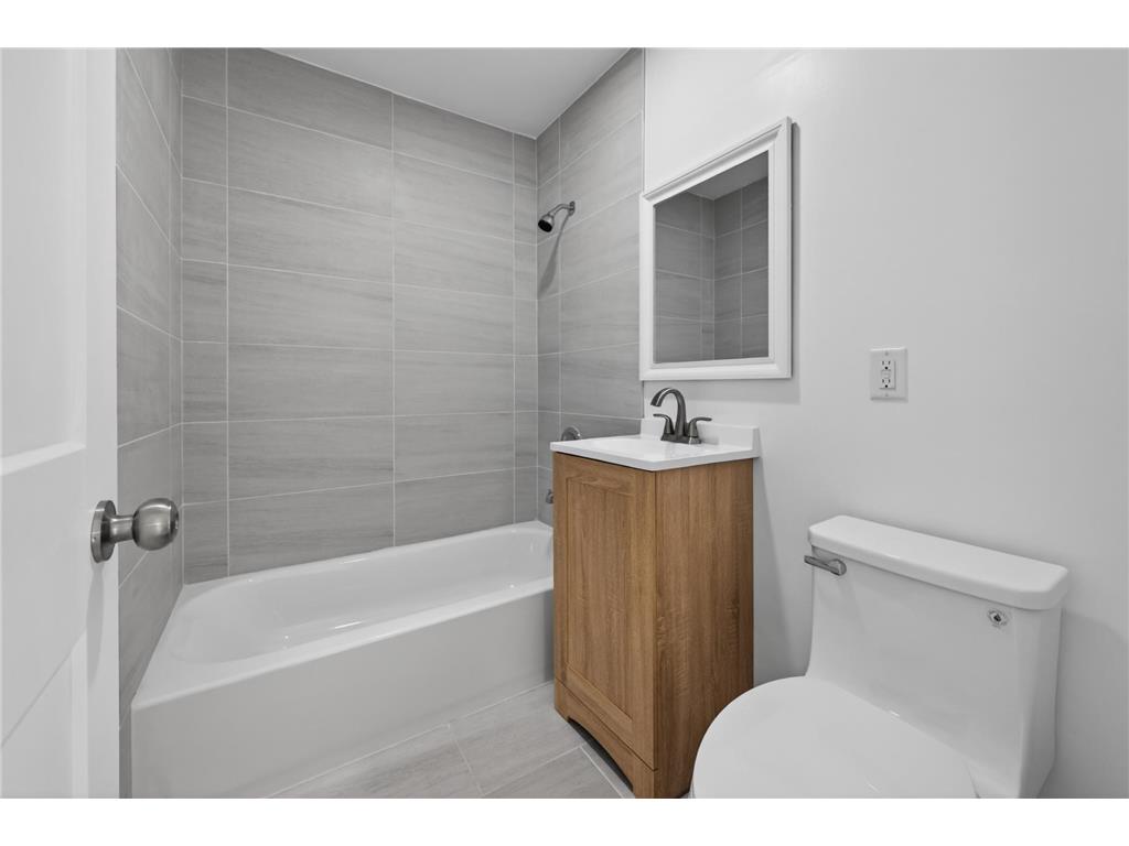 2026 Ames Avenue E Saint Paul MN 55119 7057279 image15