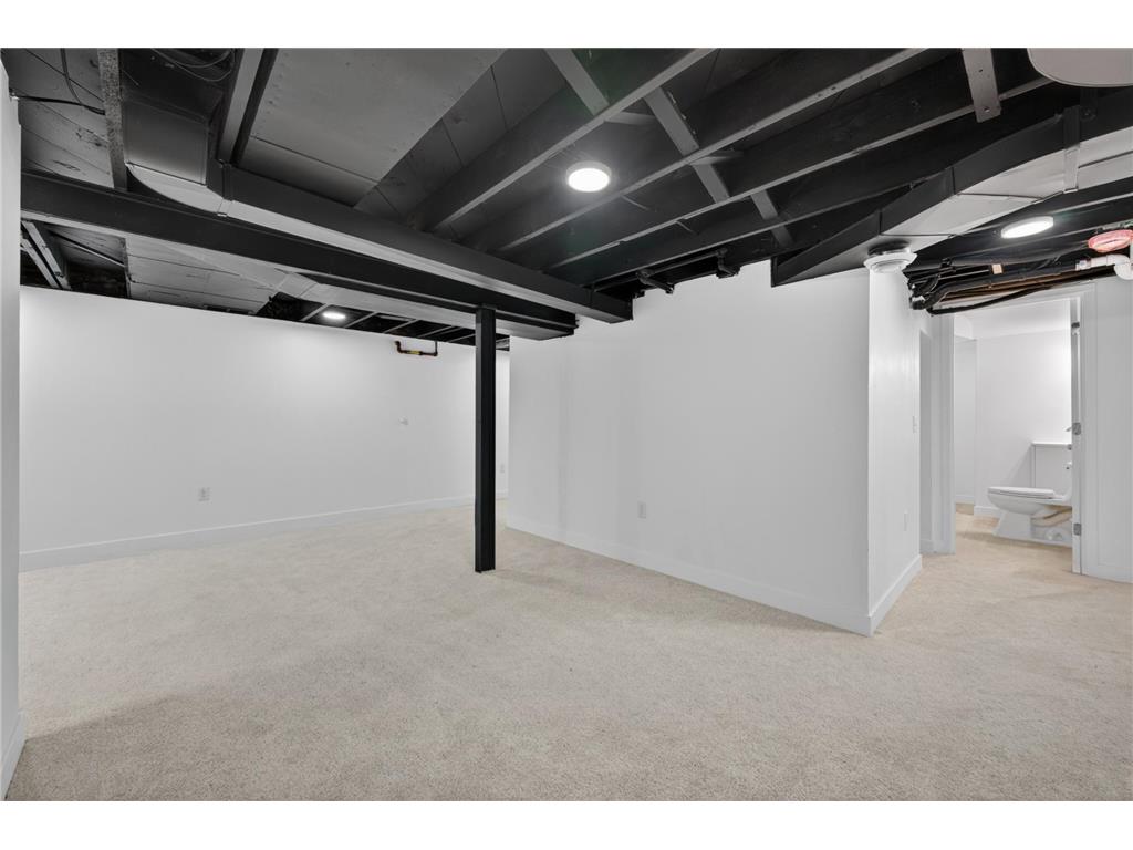 2026 Ames Avenue E Saint Paul MN 55119 7057279 image16