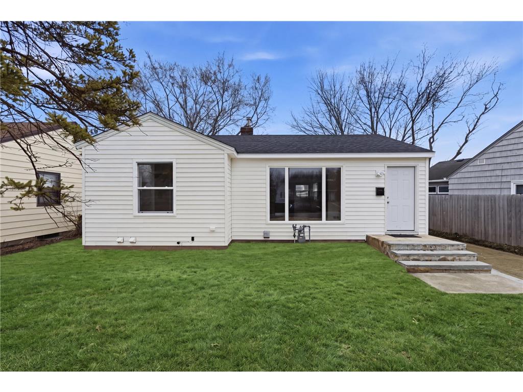 2026 Ames Avenue E Saint Paul MN 55119 7057279 image22