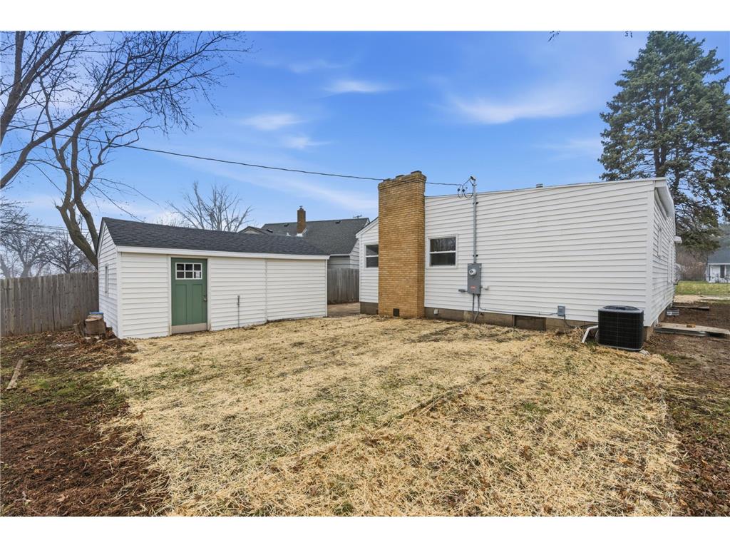 2026 Ames Avenue E Saint Paul MN 55119 7057279 image28