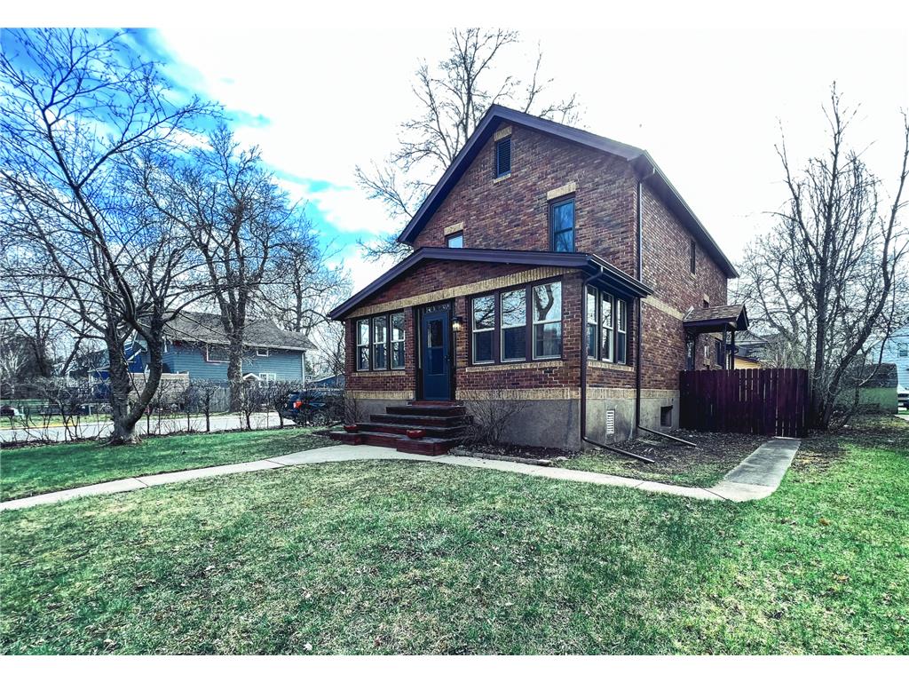 2027 7th Avenue E Hibbing MN 55746 6530377 image1