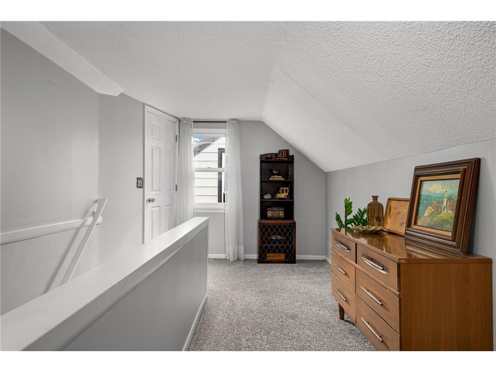 2027 Thure Avenue Saint Paul MN 55116 6784948 image15