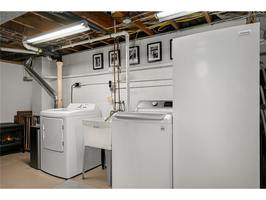 2027 Thure Avenue Saint Paul MN 55116 6784948 image24
