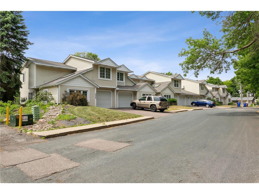 2028 Pathways Drive Saint Paul MN 55119 6382900 image1